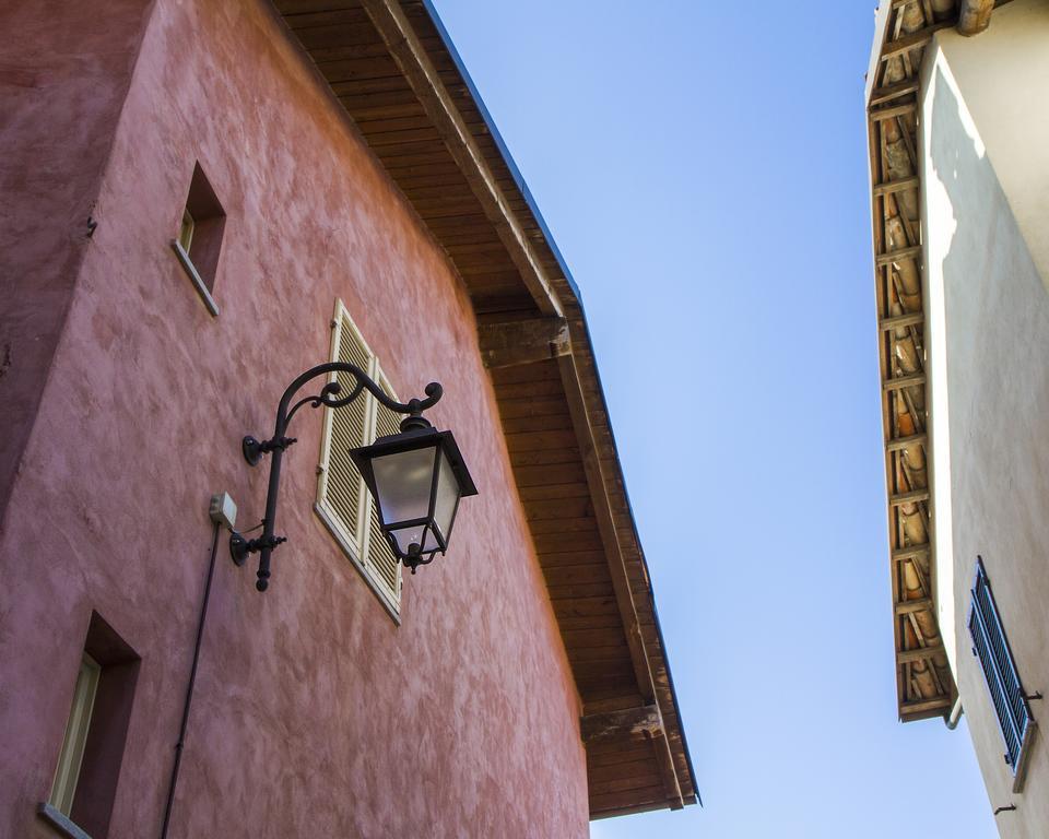 Dimora I Manichei Hotel Monforte D'Alba Exterior photo