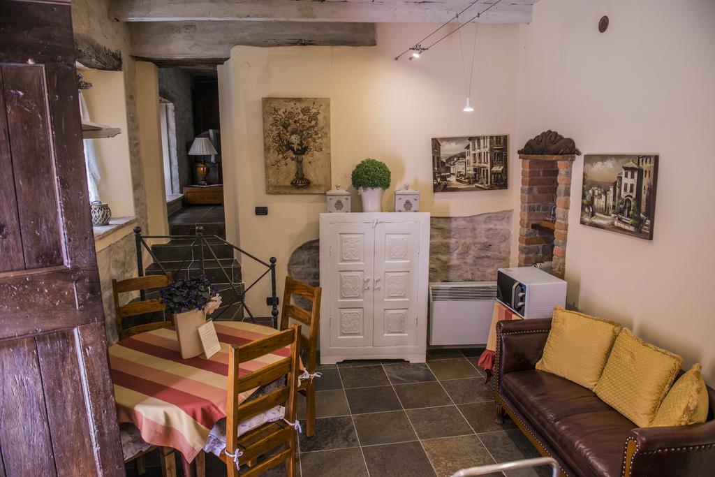 Dimora I Manichei Hotel Monforte D'Alba Exterior photo